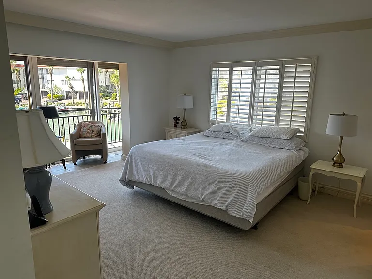 2226 Gulf Shore Blvd N #P3 — Photo 11