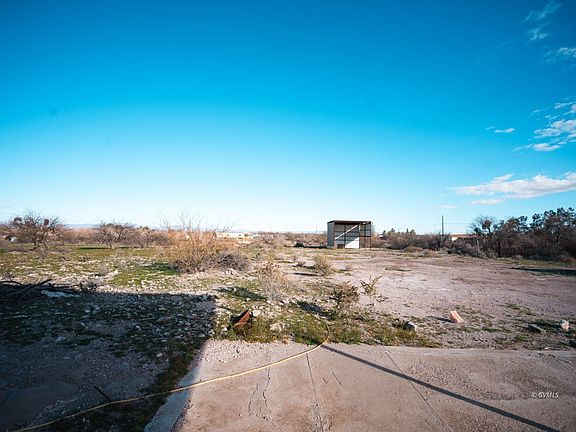 3rd image of 5459 S Wagon Wheel Rd