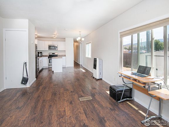 4th image of 256 Estes Ln