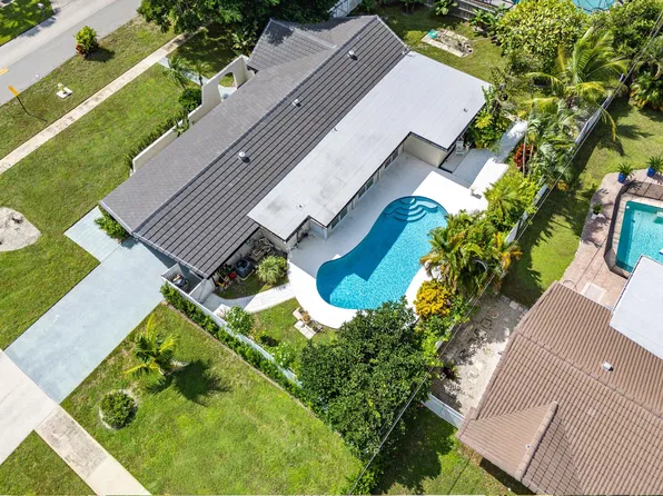 2013 ARDLEY Road, North Palm Beach, FL 33408