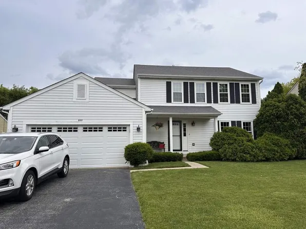 2117 Oakleaf Ln, Lake Villa, IL 60046