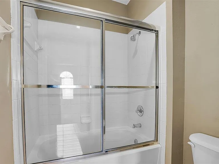 3102 Toscana Cir — Photo 29