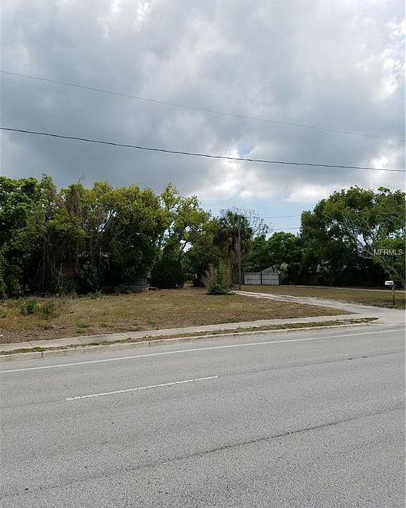 1st image of 450 County Road 1