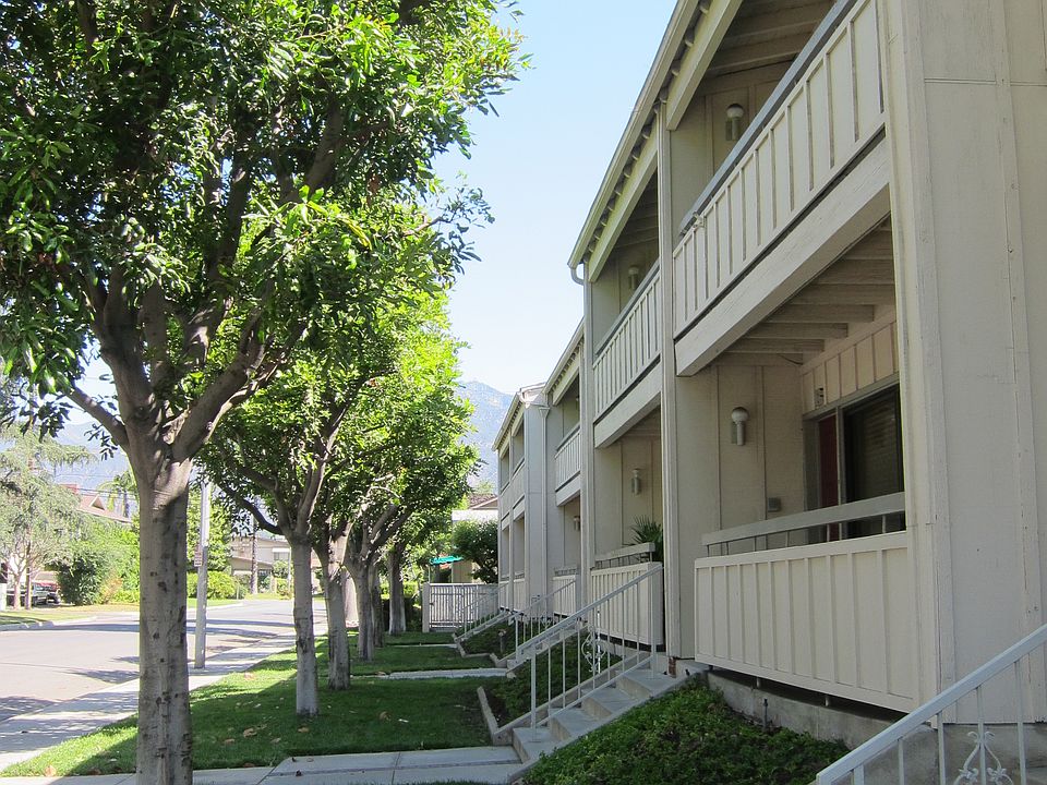 2nd image of 747 Fairview Ave APT C