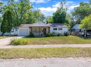 422 Preston Dr, South Bend, IN 46615