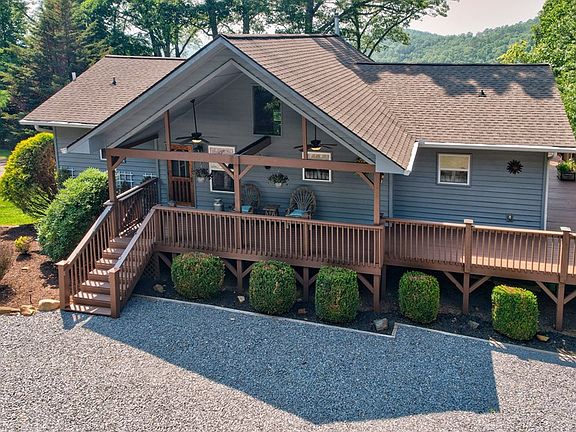2nd image of 416 Beacon Hill Drive