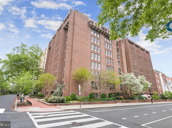 1260 21st St NW APT 1002, Washington, DC 20036