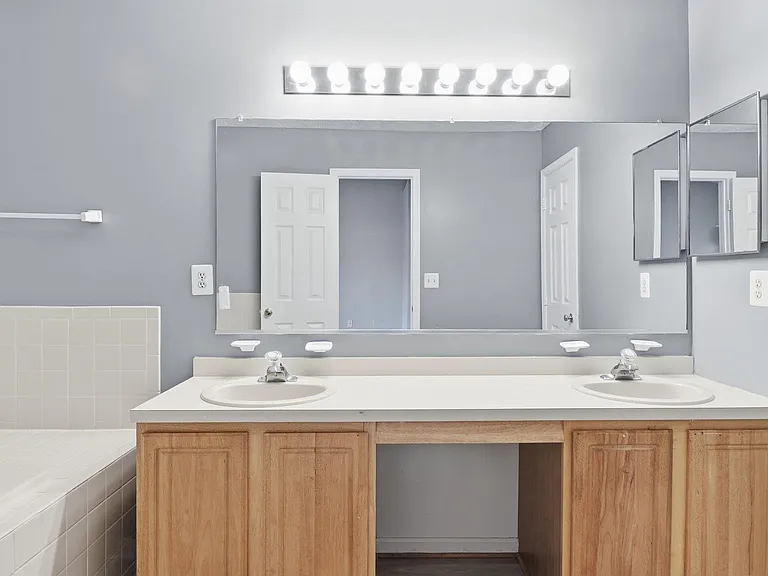 11540 Leland Pl — Photo 32