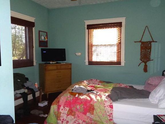 4th image of 1812 Russell St
