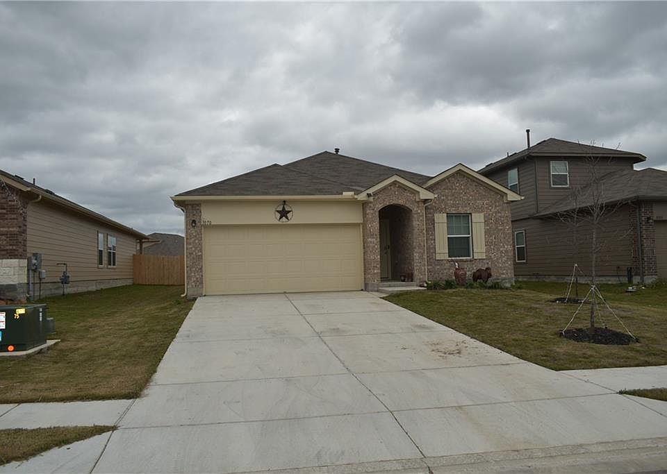 1st image of 1070 Apricot Ln