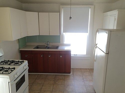 3rd image of 1806 India St