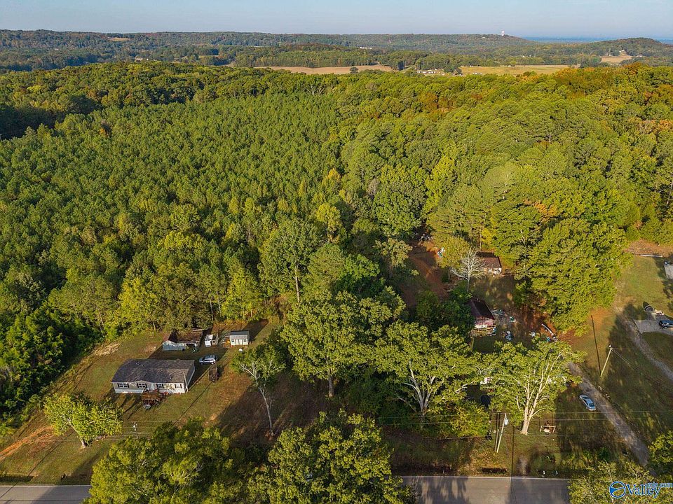 1st image of 2056 Cain Rd