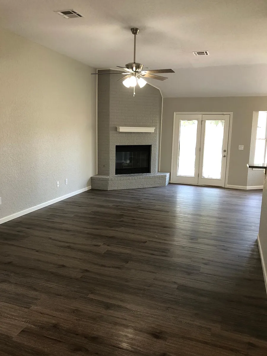Building Photo - 1709 Pinnacle Ln