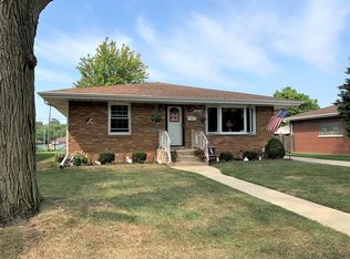 1615 Clement St, Crest Hill, IL 60403