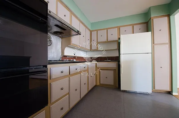 Rented by Red Sparrow Realty Group | media 25