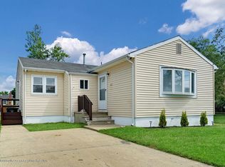 61 Ideal Ave, Middletown, NJ 07748