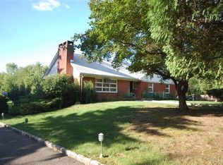 231 Watch Hill Rd, Cortlandt Manor, NY 10567