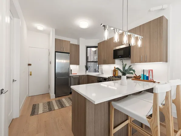 80 Charles St #3R, New York, NY 10014