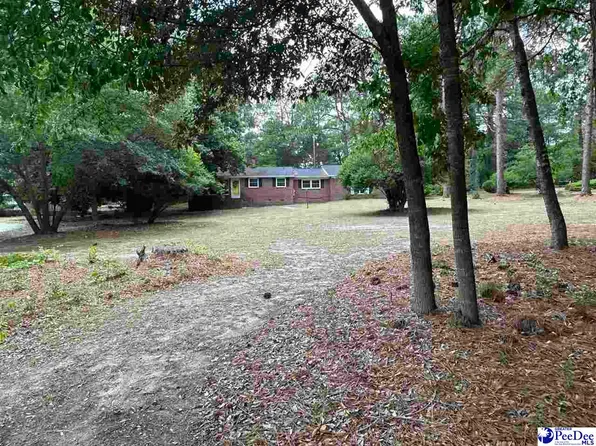 1018 N Rolling Rd, Hartsville, SC 29550