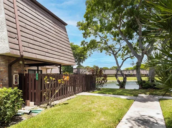 2678 NW 99th Avenue, Coral Springs, FL 33065