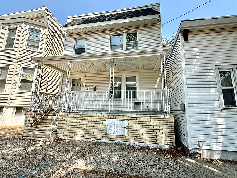 618 Jersey St #2 — Photo 1