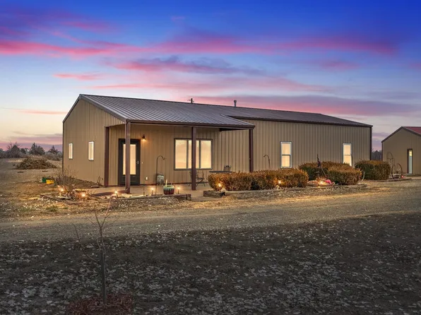 3714 N Burmac Rd, Burrton, KS 67020