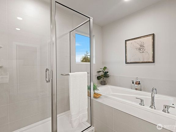 5th image of 14019 17th Avenue E #53