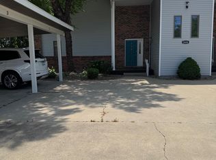 2404 E Winona Ave, Winona Lake, IN 46590