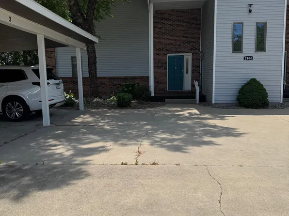 2404 E Winona Ave, Winona Lake, IN 46590