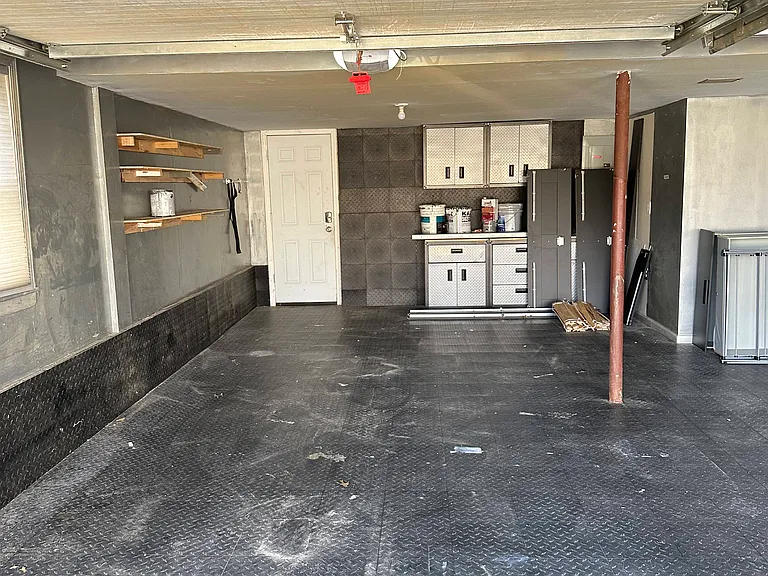 garage