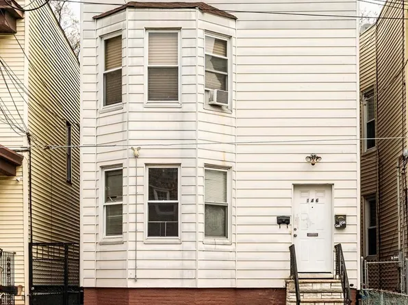146 Stevens Avenue image 1 of 15