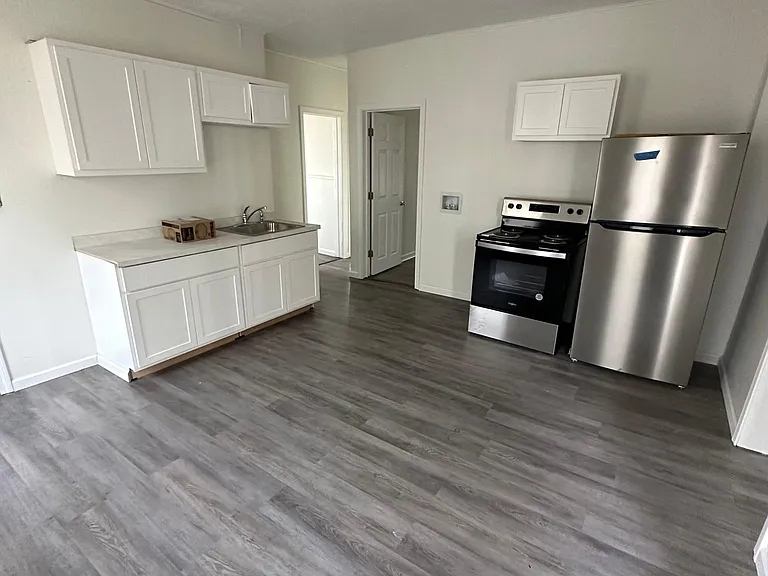 495 Church St #1 — Photo 1