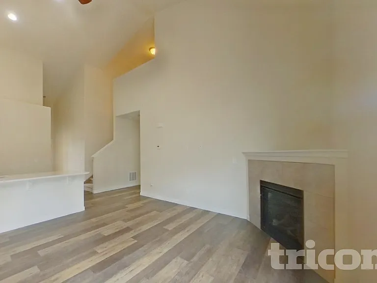 10943 Zealand Dr — Photo 3