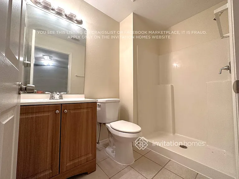 1771 Meredith Ave — Photo 9