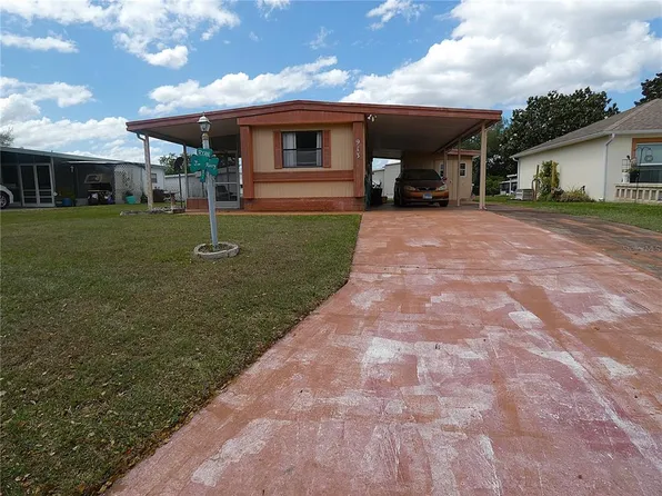 913 Beechwood Ave, Lady Lake, FL 32159