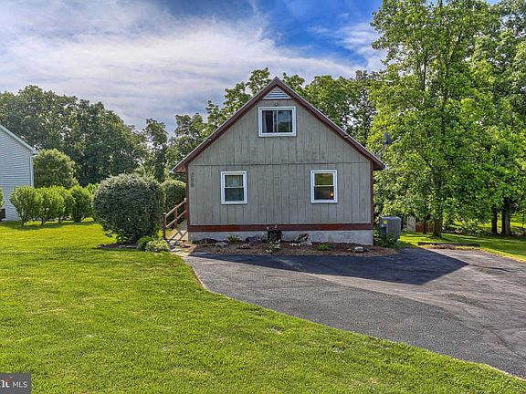 5th image of 296 Lake Meade Dr