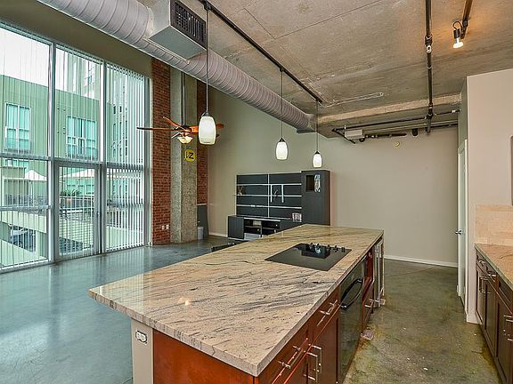 3rd image of 2000 Bagby St APT 5441