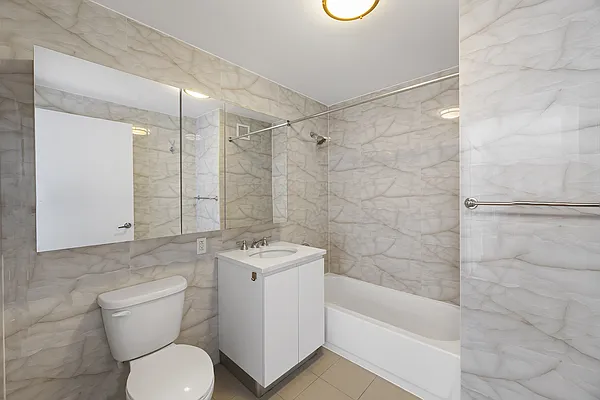 Rented by REAL New York | media 36