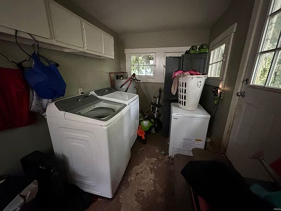 2nd image of 228 Elliott Ave