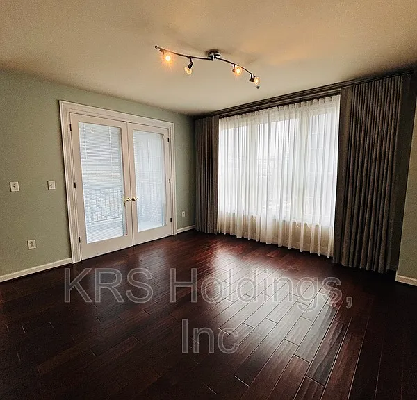 4940 Old Main St #304 — Photo 6