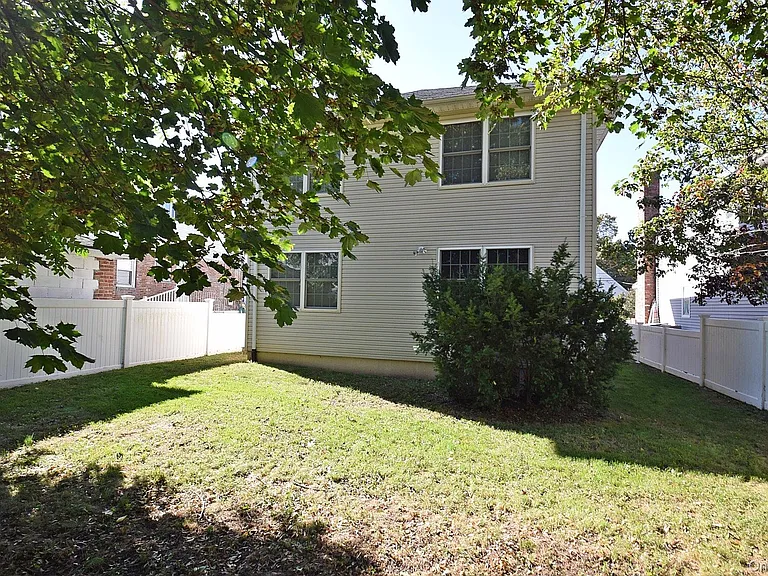 74 Firwood Rd #A — Photo 13
