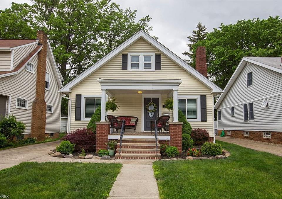 1st image of 17416 Dartmouth Ave