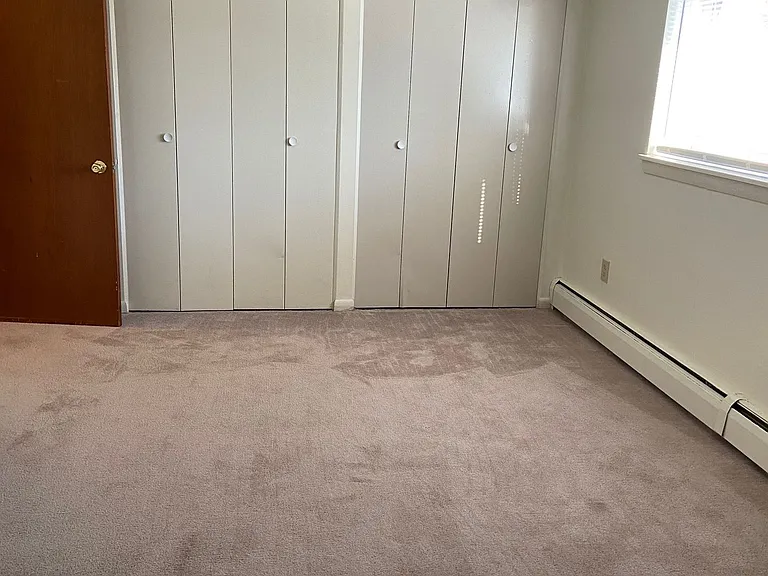 Residences at Riverside — Photo 4
