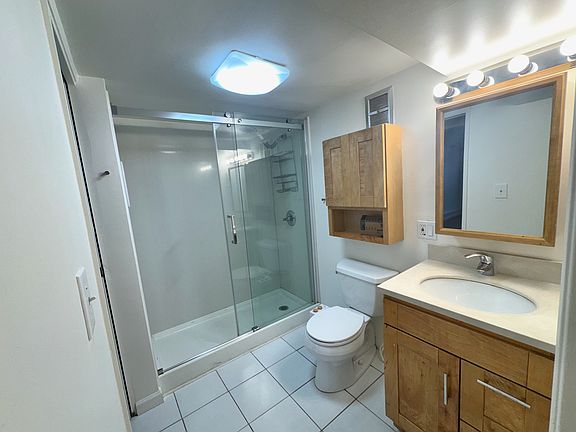 3rd image of 371-373 28th Ave #373A
