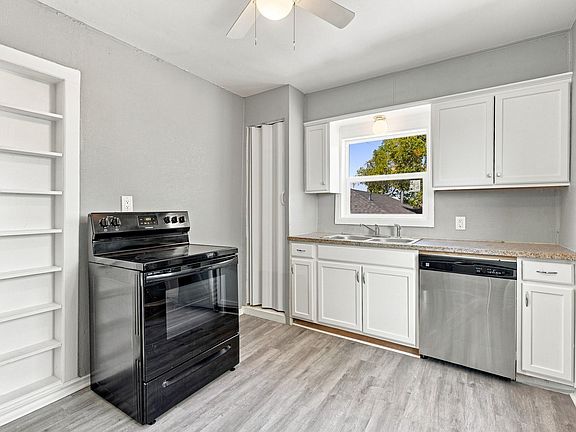 4th image of 304 E 22nd St #B