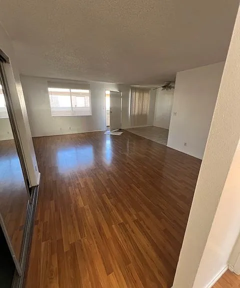13812 Vanowen St #215 — Photo 3