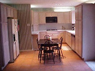 3rd image of 1336 Cloverdale Dr
