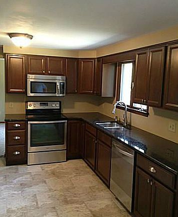 4th image of 1107 Bowen Dr E