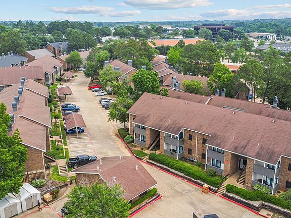 4th image of 400 Old Grande Blvd #916