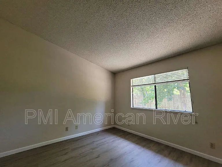 7396 Marani Way — Photo 11